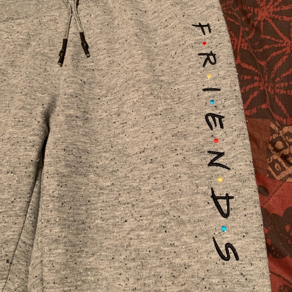 FRIENDS track pants - Picture 3 of 5